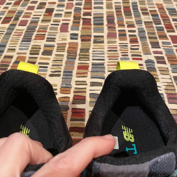 New Balance Fresh Foam Hierro Trail size 7 - Picture 6 of 10